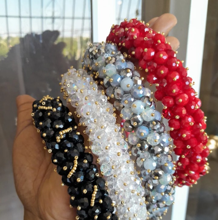 Diademas con perlas y pedrería